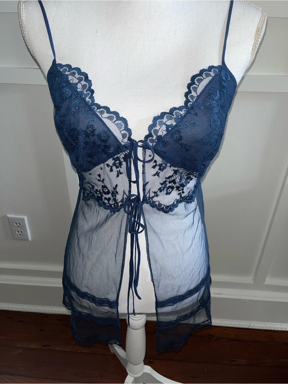 Victoria's Secret Navy Lace and Mesh Tie-Front Chemise